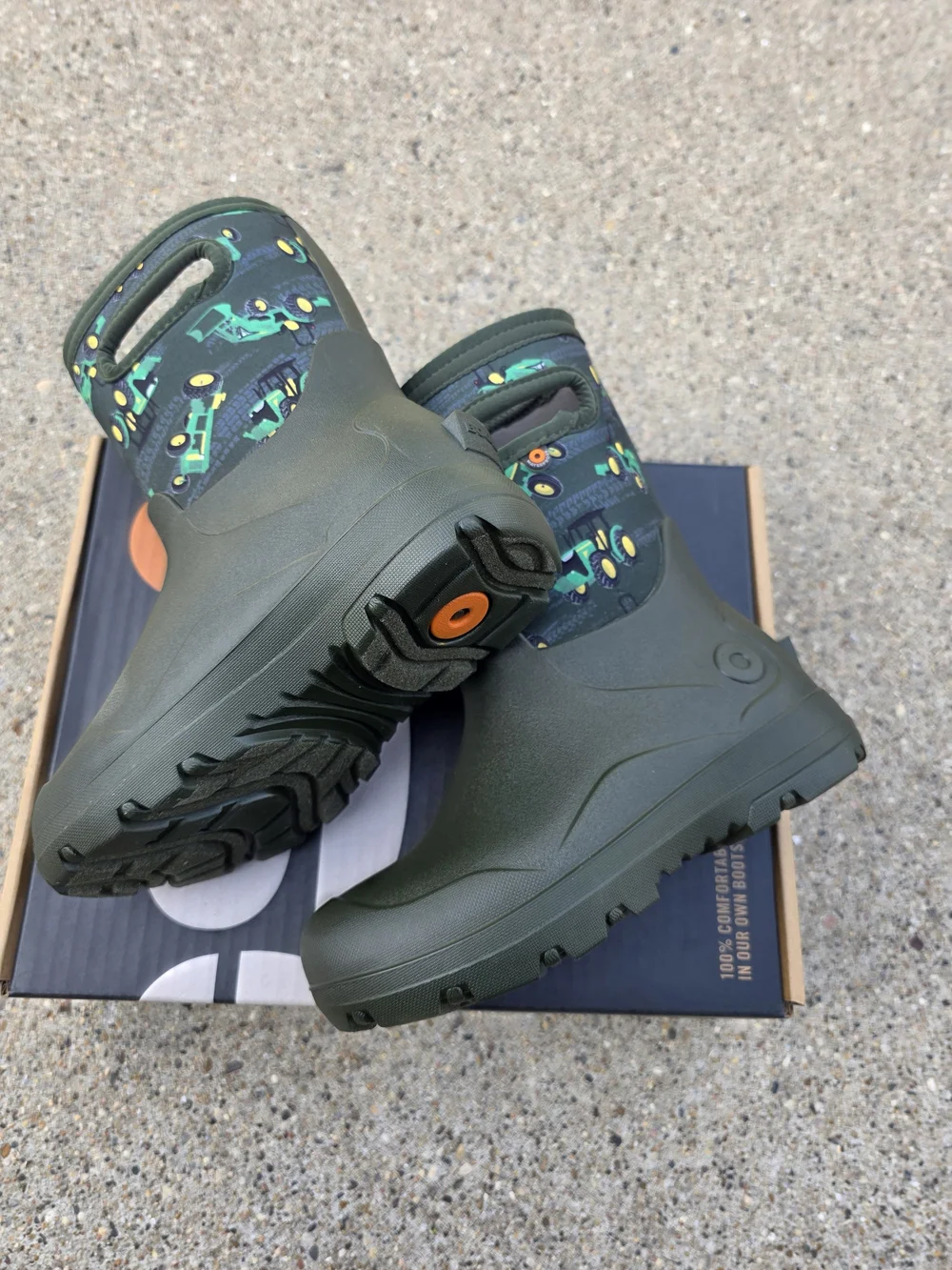 BOGs Kids Waterproof John Deer Green Tractor Boots Boys 12.